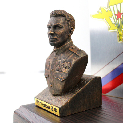 Письменный прибор «Маргелов В.Ф.» с часами